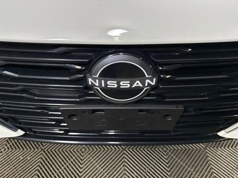 Used 2025 Nissan Altima 2.5 S FWD image 9
