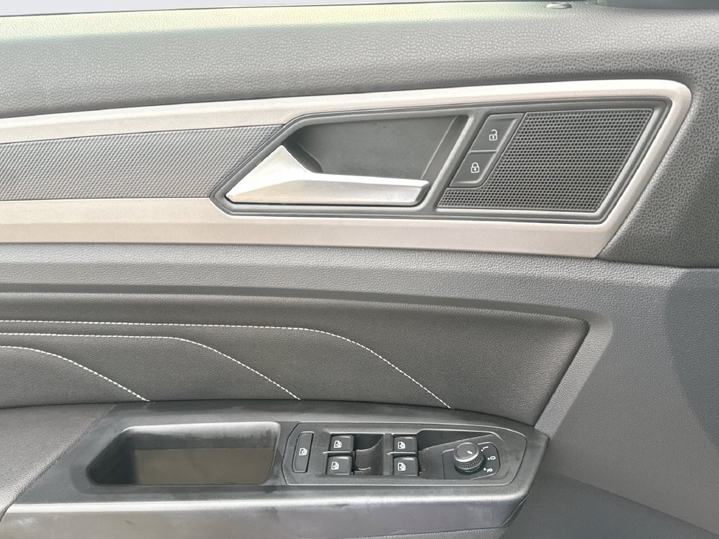 Used 2020 Volkswagen Atlas Cross Sport SEL FWD image 15