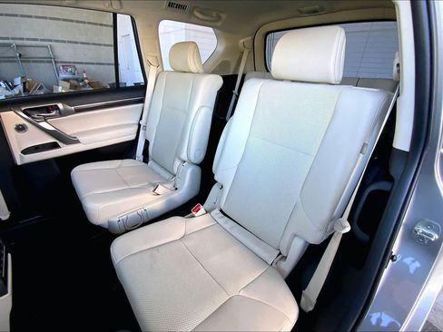 Used 2023 Lexus GX 460 Premium image 20