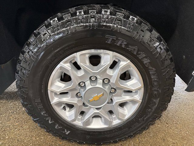 Used 2023 Chevrolet Silverado 2500 LT w/ All Star Edition AWD/4WD image 10