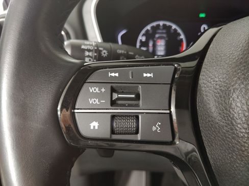 Certified 2023 Honda Pilot Touring image 16