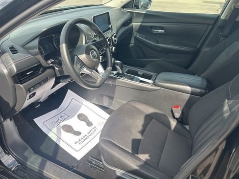 Used 2023 Nissan Sentra SV FWD image 17