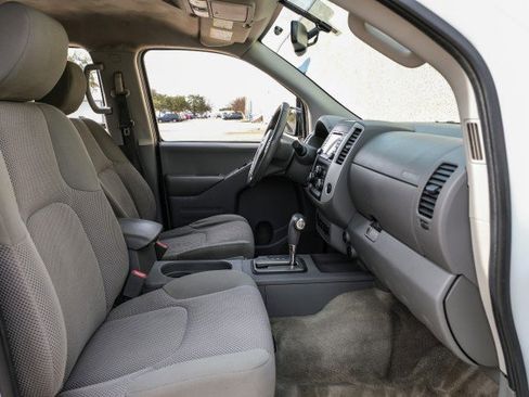 Used 2018 Nissan Frontier SV w/ Value Truck Package image 31