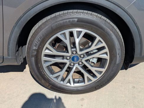 Used 2021 Ford Escape SEL image 29