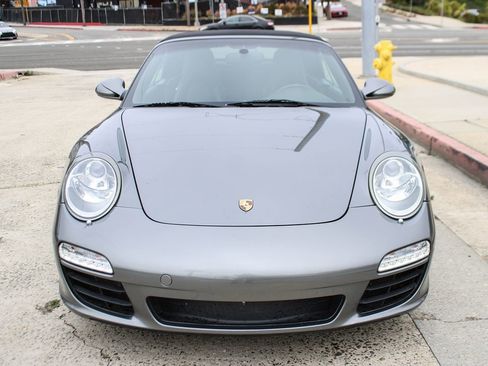 Used 2010 Porsche 911 Carrera S RWD image 9