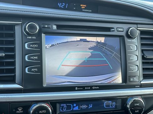 Certified 2019 Toyota Highlander XLE image 21