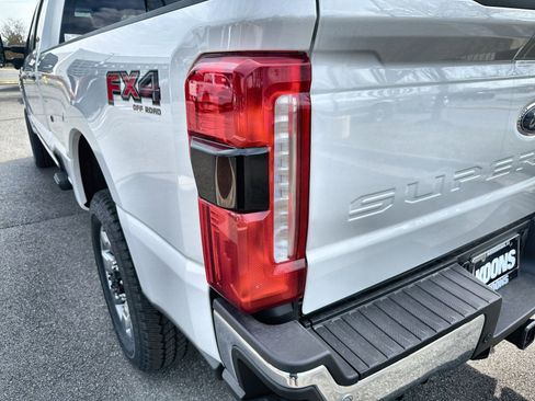 New 2026 Ford F350 Lariat w/ Lariat Ultimate Package image 19