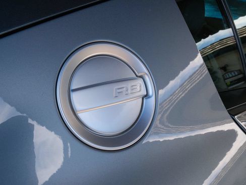 Used 2012 Audi R8 V8 AWD/4WD image 33