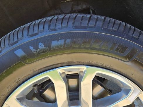 Used 2020 GMC Sierra 1500 SLT w/ SLT Premium Plus Package image 19