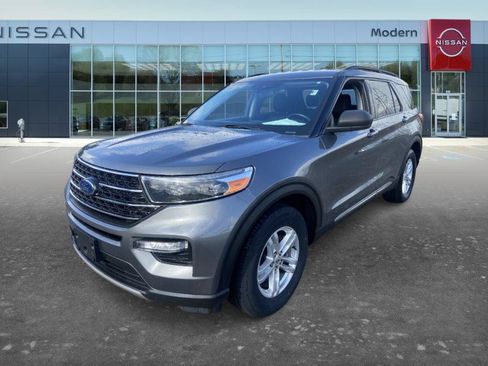 Used 2022 Ford Explorer XLT w/ Equipment Group 202A AWD/4WD image 1