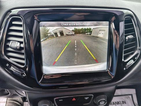 Used 2019 Jeep Compass Limited AWD/4WD image 17