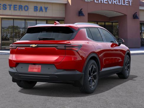 New 2026 Chevrolet Equinox EV LT FWD image 4