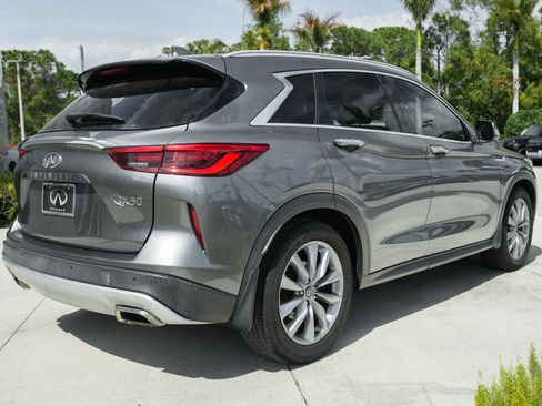 Used 2021 INFINITI QX50 Luxe image 9