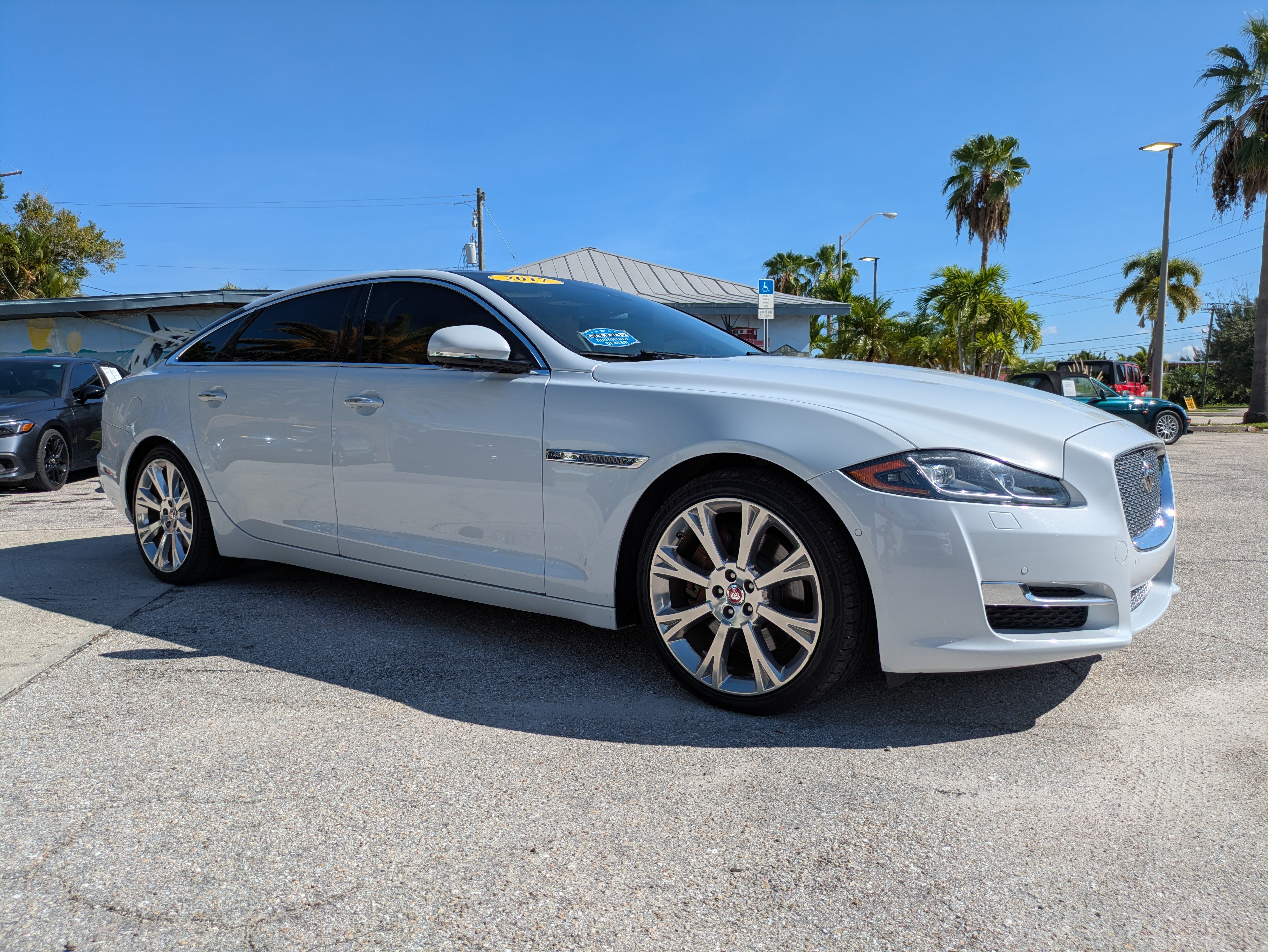 Used 2017 Jaguar XJ L Portfolio RWD image 2