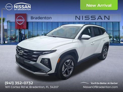Used 2025 Hyundai Tucson SEL AWD/4WD image 1