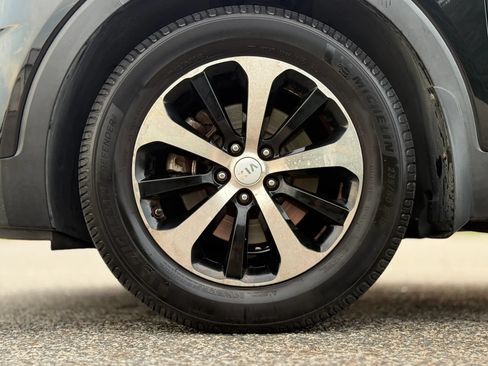 Used 2017 Kia Sorento EX w/ EX Advanced Touring Package FWD image 29