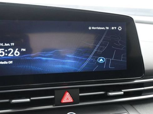 Used 2023 Hyundai Elantra SEL w/ Convenience Package FWD image 17
