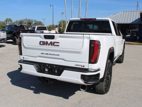Used 2025 GMC Sierra 2500 AT4 w/ AT4 Premium Plus Package image 17