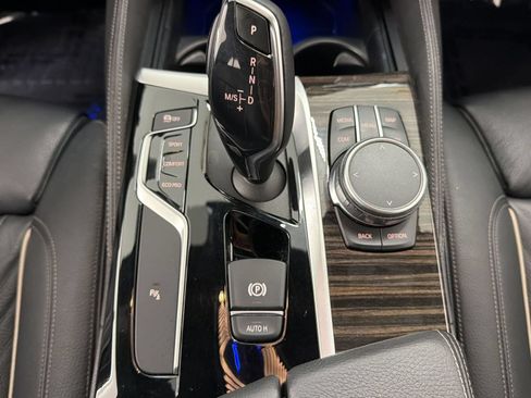 Used 2018 BMW 530i xDrive AWD/4WD image 19