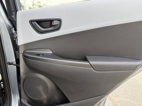 Used 2020 Hyundai Kona SEL Plus FWD image 33