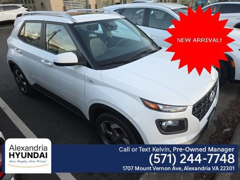 Certified 2023 Hyundai Venue SEL image 1