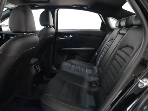 Used 2023 Kia Forte GT-Line w/ GT-Line Premium Package image 33