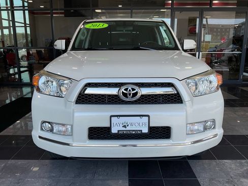 Used 2013 Toyota 4Runner SR5 w/ Convenience Pkg AWD/4WD image 2