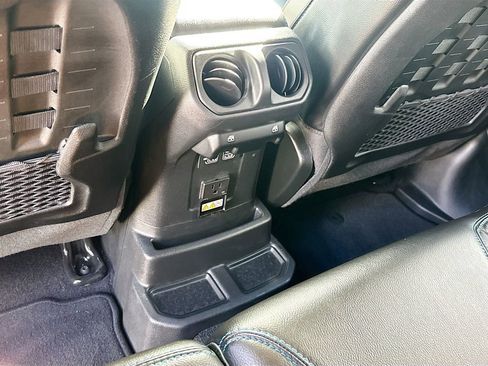 Used 2021 Jeep Wrangler Unlimited Rubicon 4xe w/ Cold Weather Group AWD/4WD image 28