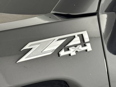 Used 2018 GMC Sierra 1500 SLT image 12