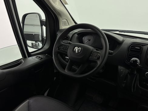 Used 2026 RAM ProMaster 2500 w/ Convenience Group FWD image 17