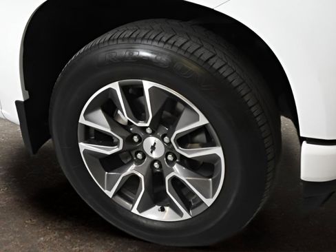 Used 2021 Chevrolet Silverado 1500 RST AWD/4WD image 7