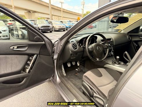 Used 2004 MAZDA RX-8 w/ MT Touring Pkg RWD image 15