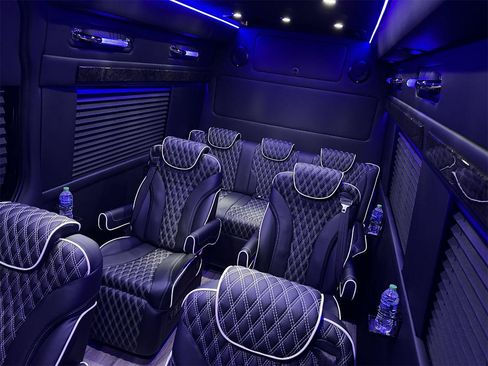 Used 2024 Mercedes-Benz Sprinter 3500 image 13