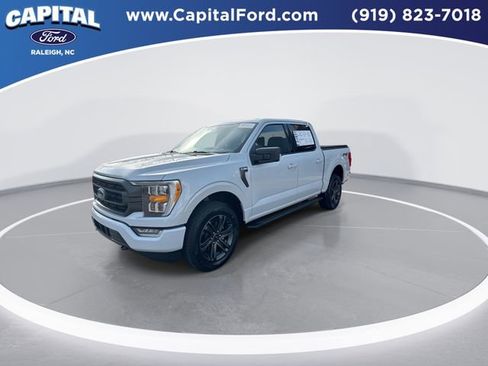 Certified 2022 Ford F150 XLT w/ Equipment Group 302A High image 4