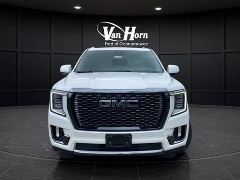 Used 2023 GMC Yukon XL Denali Ultimate w/ LPO, Floor Liner Package AWD/4WD image 2
