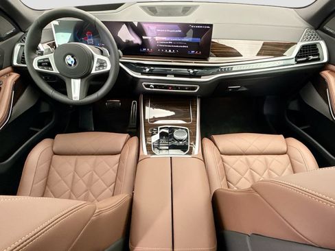 New 2026 BMW X5 xDrive40i w/ M Sport Package AWD/4WD image 13
