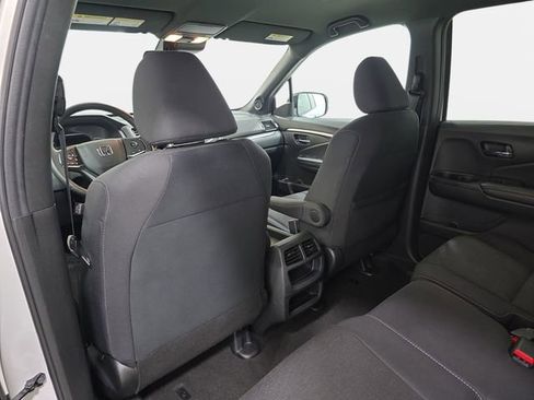 Used 2021 Honda Passport Sport image 12