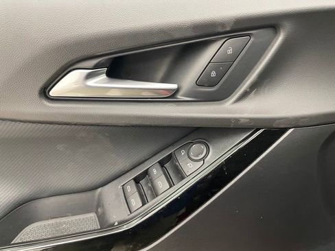 New 2026 Chevrolet Equinox LT AWD/4WD image 9
