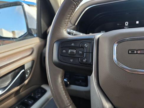 Used 2022 GMC Yukon XL Denali w/ Denali Ultimate Package AWD/4WD image 24