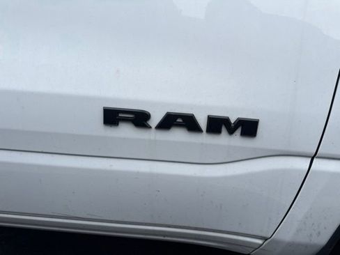 Used 2023 RAM 1500 Laramie AWD/4WD image 10