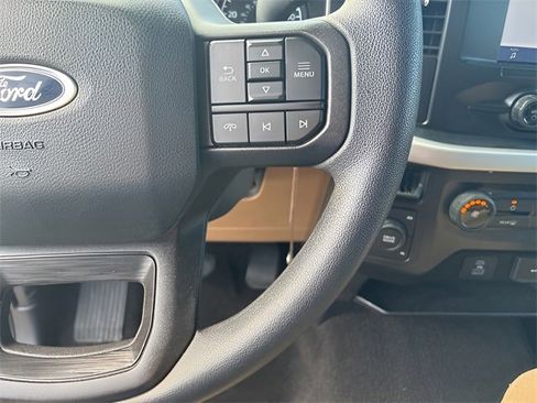 Used 2021 Ford F150 XLT image 24