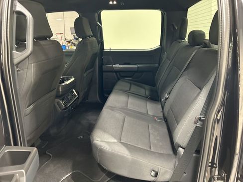 Certified 2022 Ford F150 XLT w/ Equipment Group 302A High image 30