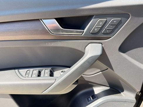 Used 2024 Audi Q5 2.0T Premium w/ Convenience Package AWD/4WD image 13