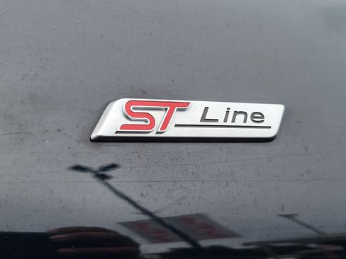 Used 2024 Ford Explorer ST-Line w/ Class IV Trailer Tow Package RWD image 12