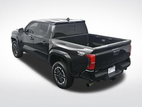 Used 2024 Toyota Tacoma TRD Sport w/ TRD Sport Upgrade Package AWD/4WD image 29