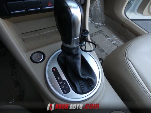 Used 2014 Volkswagen Beetle TDI FWD image 53