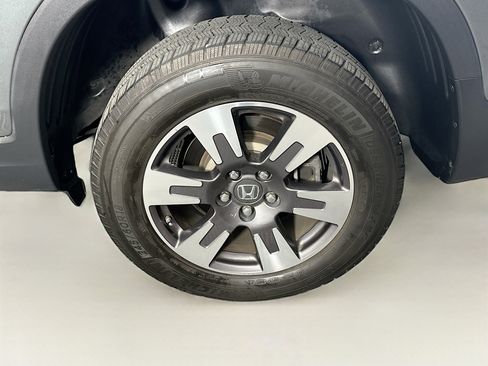 Used 2017 Honda Ridgeline RTL-T image 11