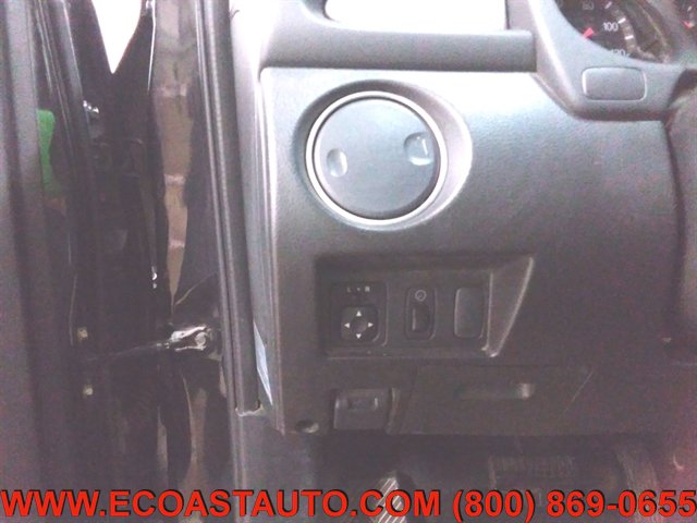 Used 2005 Mitsubishi Outlander LS AWD/4WD image 18