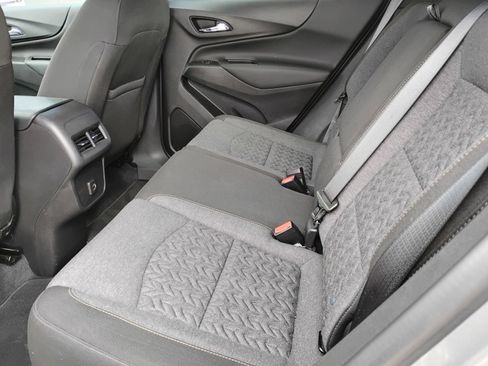 Used 2024 Chevrolet Equinox LT FWD image 17