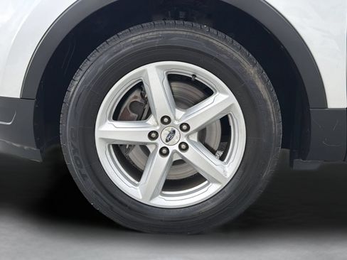 Used 2019 Ford Explorer XLT FWD image 31